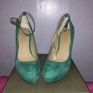 Emerald shoes
